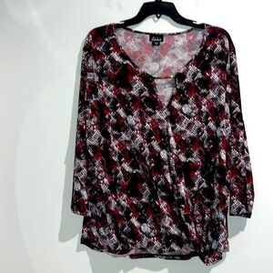 Simply Emma red black gray white reptile print top. Size 2X.